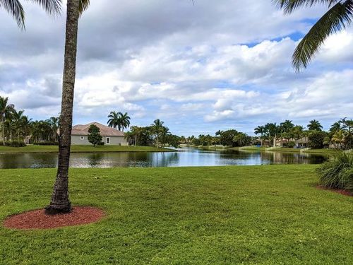 Top dryer vent cleaning services company in Pembroke Pines FL - View of a cleaner Pembroke Pines air environment after the job is done.