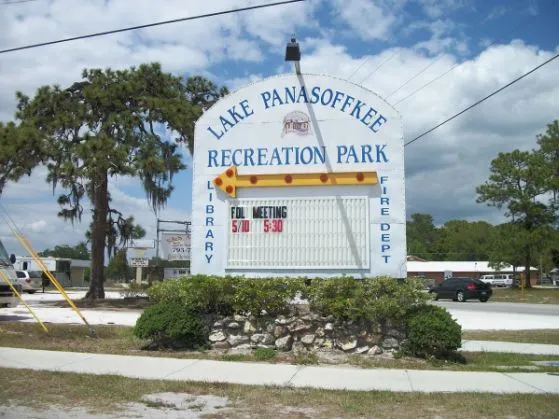 Top air duct cleaning services company in Lake Panasoffkee FL - View of a cleaner Lake Panasoffkee air environment after the job is done.